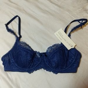 ⭐[5/$15] Elle MacPherson Intimates navy blue bra